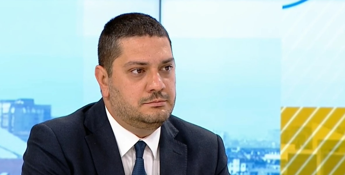 Гаджев от ГЕРБ: Президенството да обясни какво точно е правил Пламен Узунов на срещата с областните 