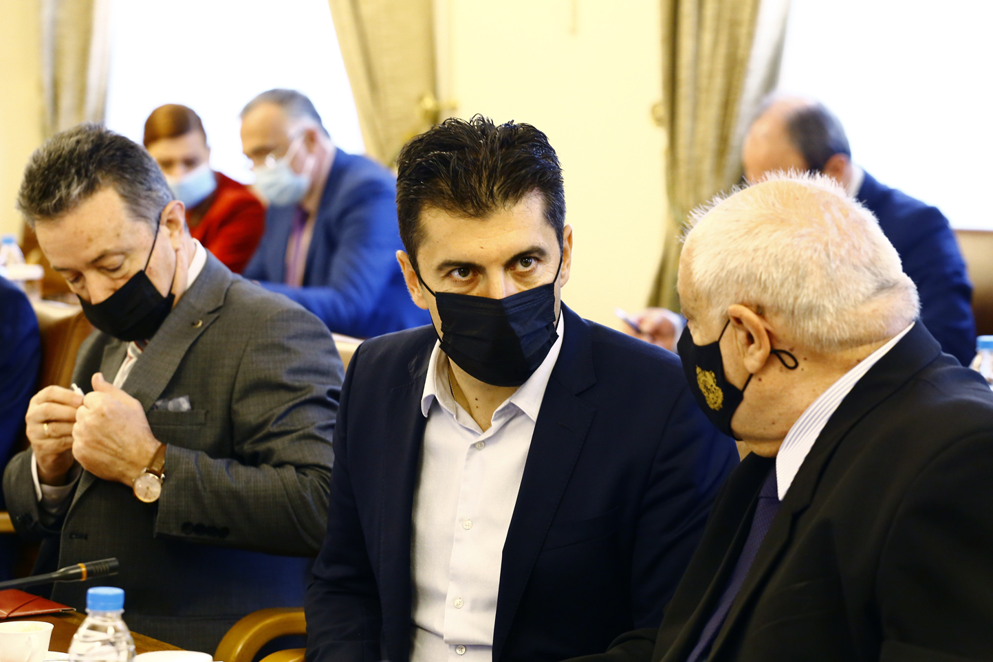 Кирил Петков застана зад Спецов: Радвам се на смелостта му
