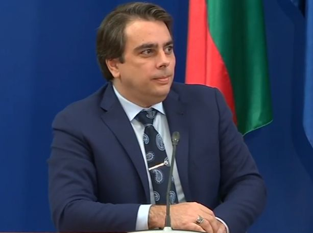 Последни новини за оставката на Румен Спецов и кой ще го проверява ВИДЕО