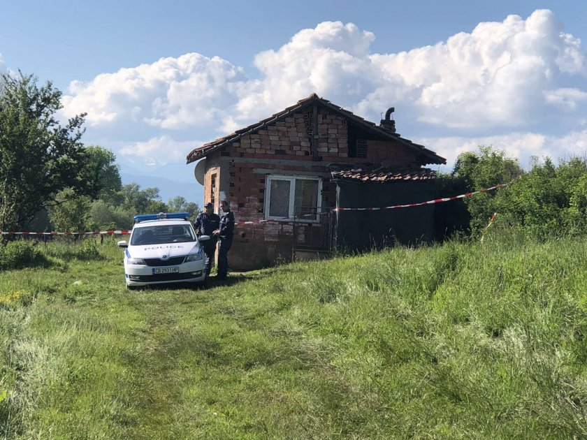 Смразяващи подробности за зверството с малко момиченце в Самоковско СНИМКИ 