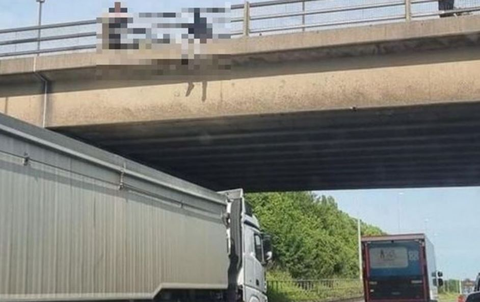 Тираджия видя мъж на мост, а после стана герой, защото... СНИМКИ