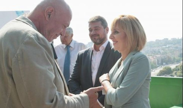 Свиреп скандал! Максим Генчев напусна омерзен Манолова заради „паразити, службогонци и отпадници“