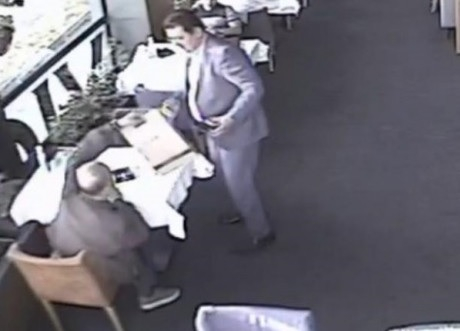 Янаки Стоилов видял клипа с "личния подарък" за Узунов и веднага направил това