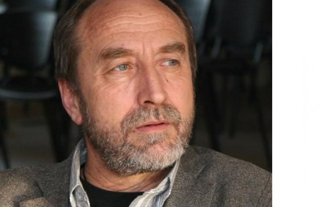 Продължава разследването срещу ортопеда д-р Кръстев
