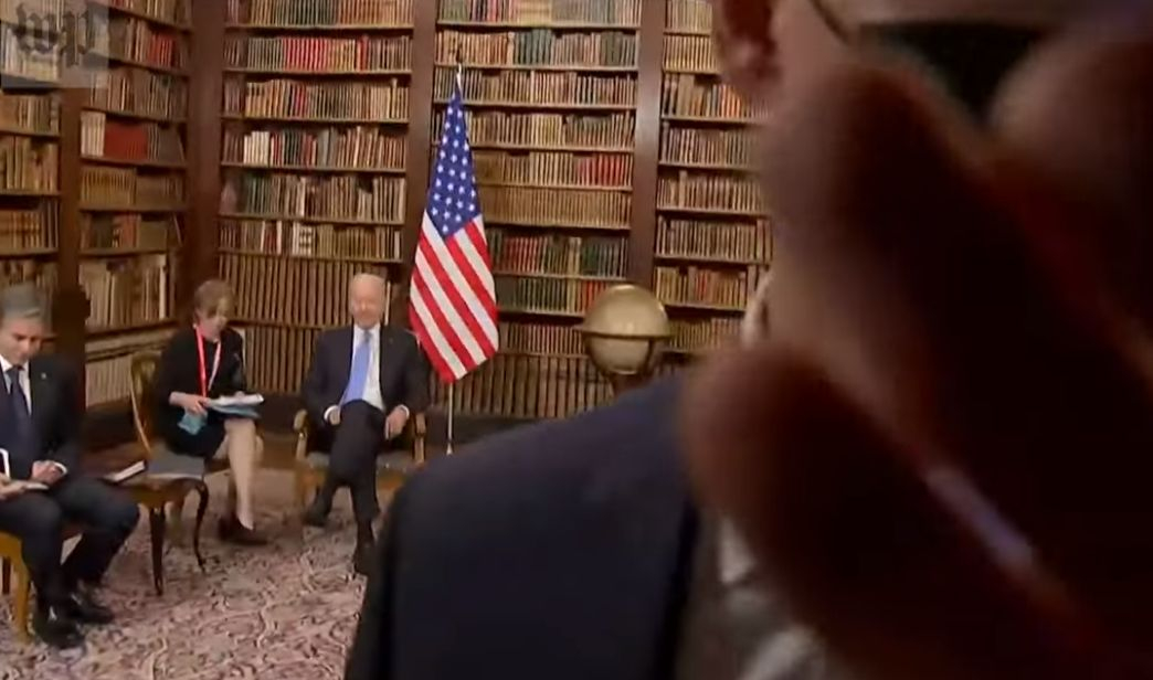 Хаос на срещата Путин-Байдън! Меле пред очите на президентите ВИДЕО