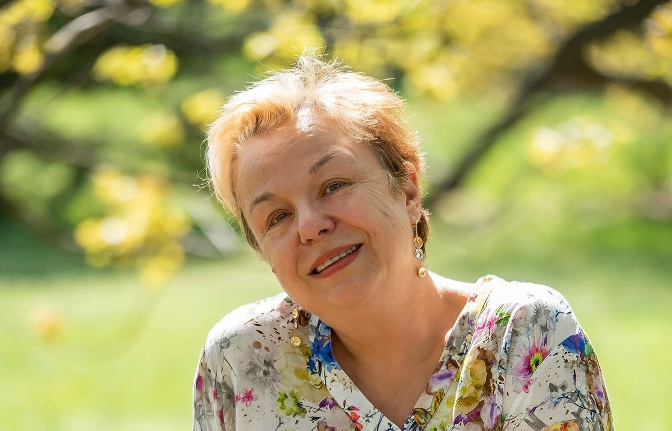 Веселина Седларска: С колко джипа е пристигнал Слави Трифонов на срещата със студенти в Пловдив?