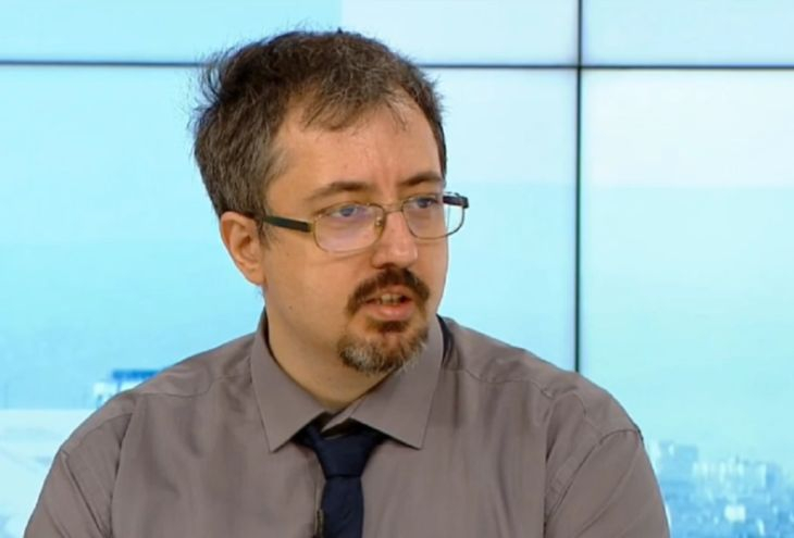 Математикът Томов посочи коя груба грешка на българите ще ни остави в лапите на К-19