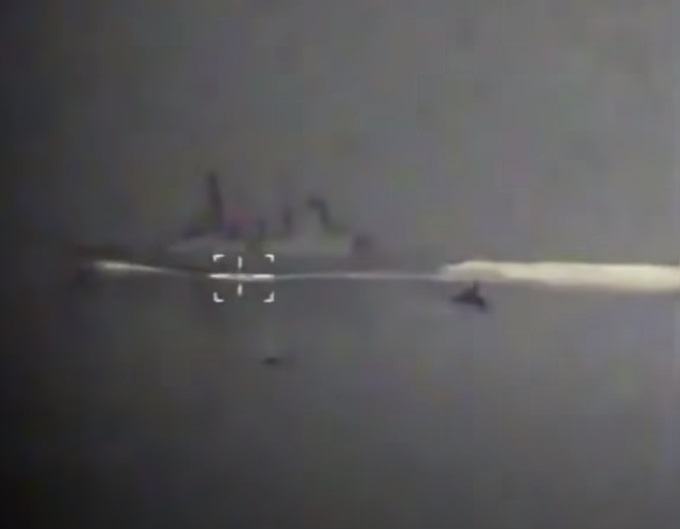 Ексклузивно ВИДЕО: Британски журналист на борда на разрушителя  Defender разказа за схватката с руските кораби в Черно море