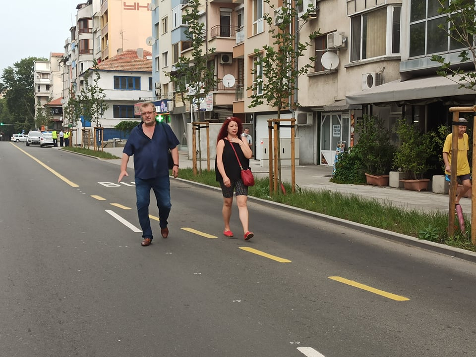 Изненада в Бургас! Ето къде се появи бивш политик СНИМКИ