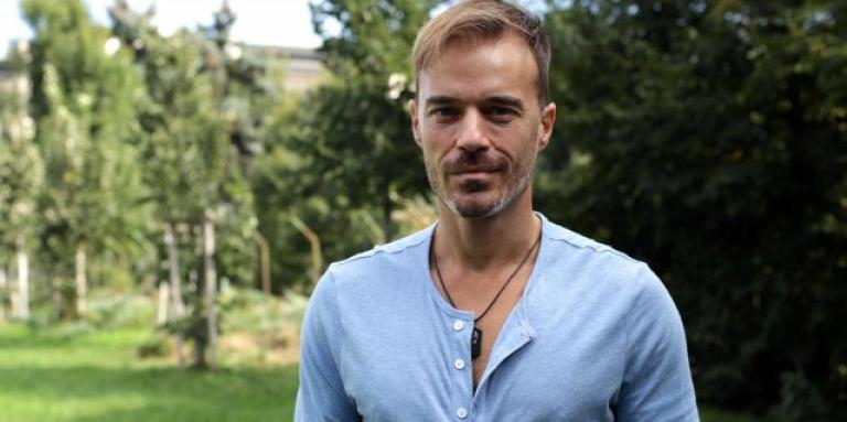 Печална гледка: Ники Илиев е неузнаваем, хвърли в шок фенките 