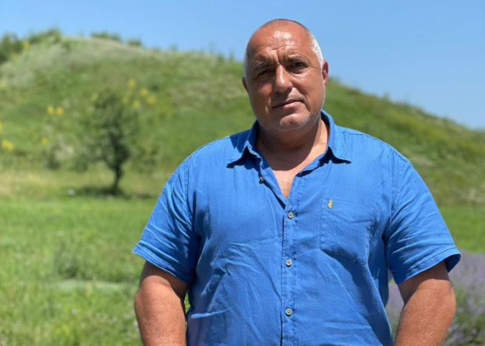 Борисов жегна Слави и новите лидери СНИМКИ