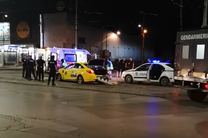 Полиция преследва таксита в цяла София, има много арестувани 
