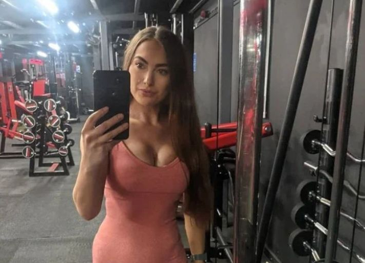 Изгониха Рейчъл от фитнеса, защото прикова вниманието на мъжете, но на следващия ден... СНИМКИ