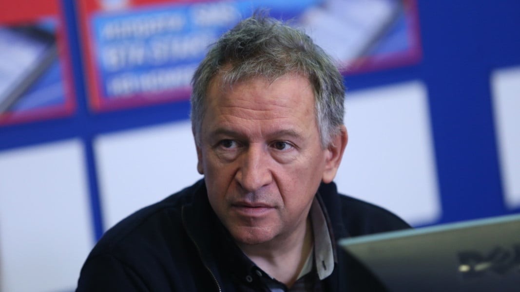 Служебният здравен министър по стъпките на Христо Иванов, ето защо СНИМКА