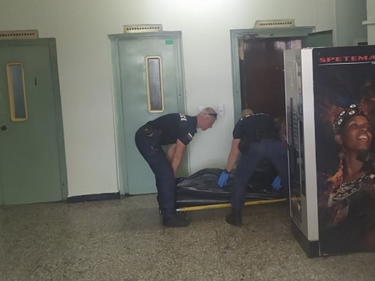 Първа версия за смъртта на студента Георги, открит затиснат от хладилник в асансьор