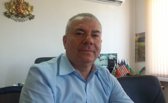 Мащабнaта акция с купуването на гласове удари още един кмет, привикаха го на разпит 