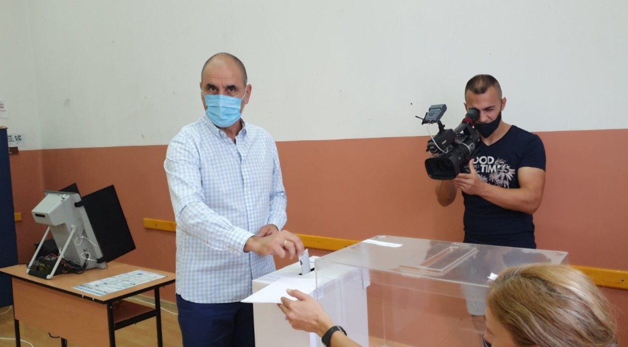Цветан Цветанов: Призовавам всички да гласуваме за бъдещето на нашите деца