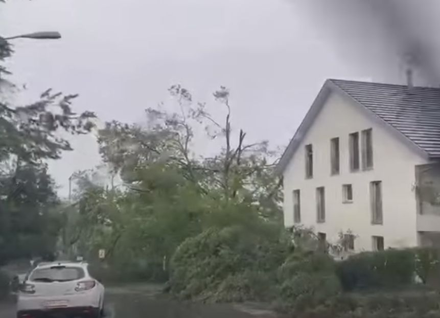 Апокалипсис в Цюрих! Швейцария не помни такова нещо ВИДЕО