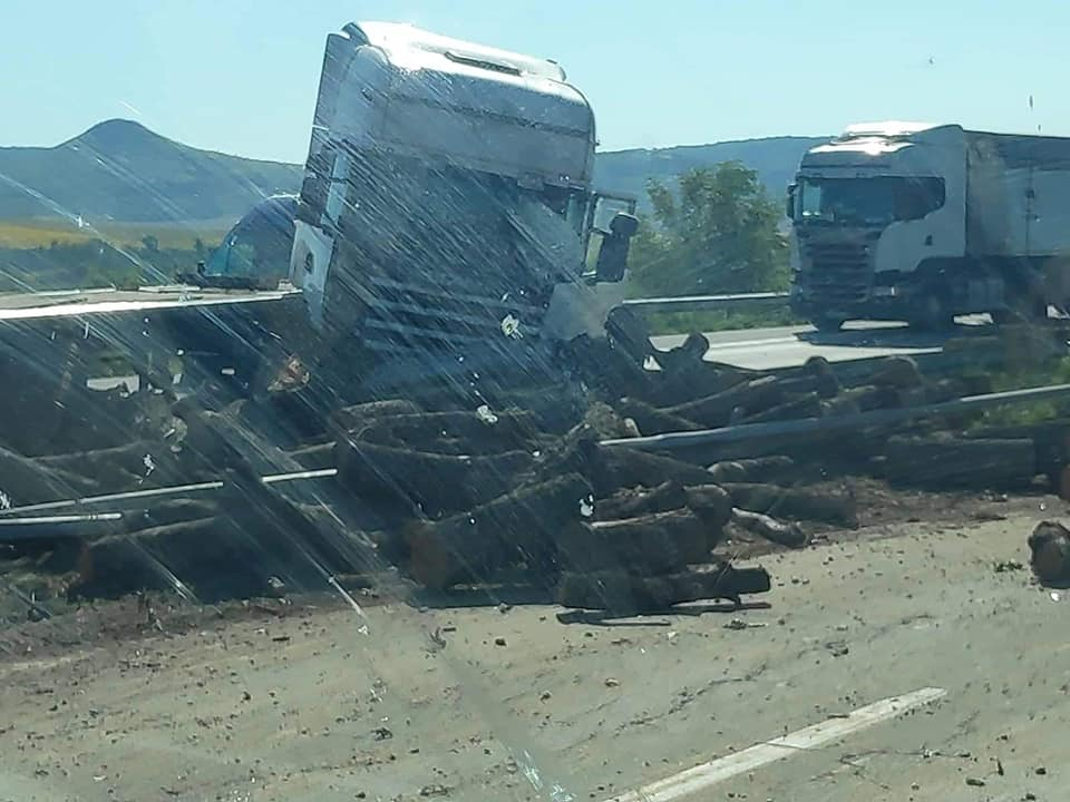 Ад на АМ Хемус, спряха движението СНИМКИ