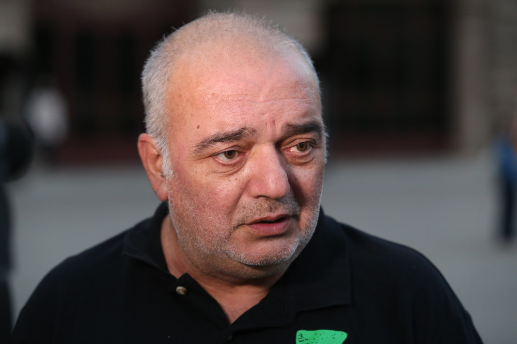 Бабикян инструктира Радев как да бабува на новото правителство 
