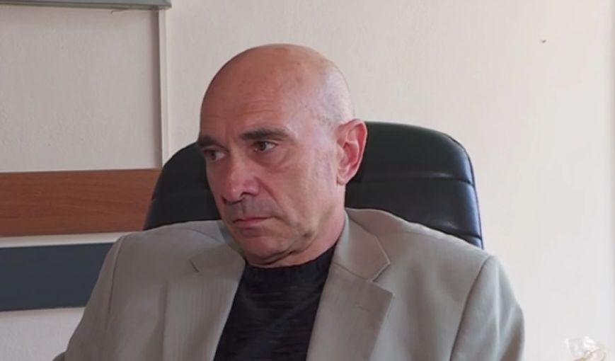 Комитова уволни новия шеф на АПИ за проявено своеволие 
