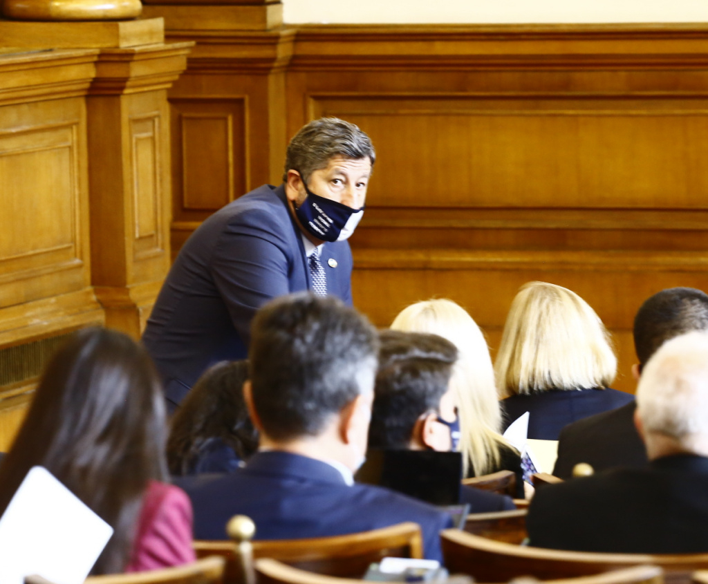 Няма угодия: Христо Иванов се заяде с ИТН и след оттеглянето на правосъдния министър!