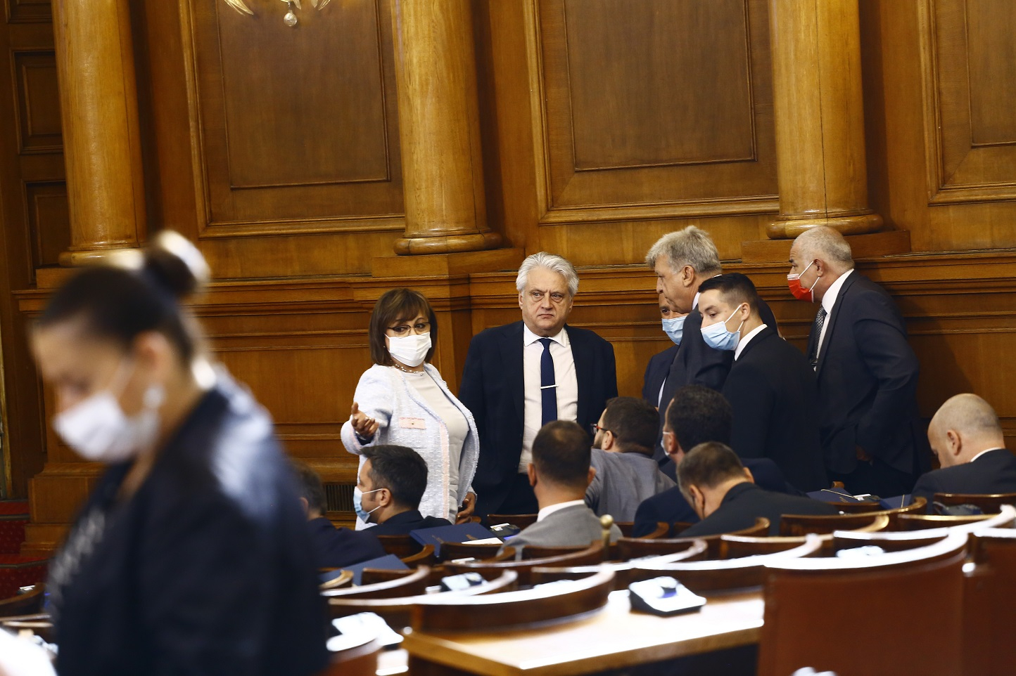 След 3-часови препирни НС реши ще проверява ли Рашков за натиск и произвол