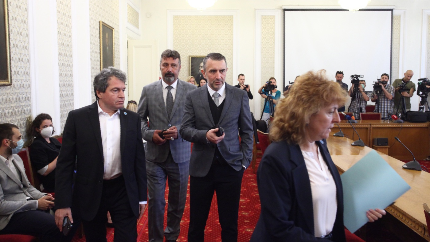 ИТН и ДБ си стиснаха ръцете! Умуват за изчегъртването и... СНИМКИ
