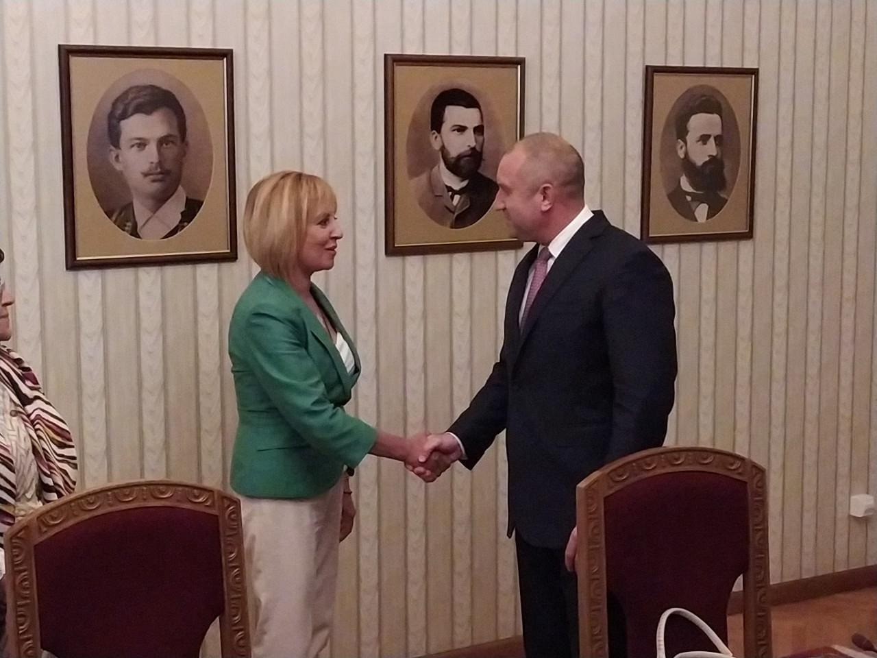 Манолова се заинати: Няма да подкрепим кабинет на Слави, ако... ВИДЕО