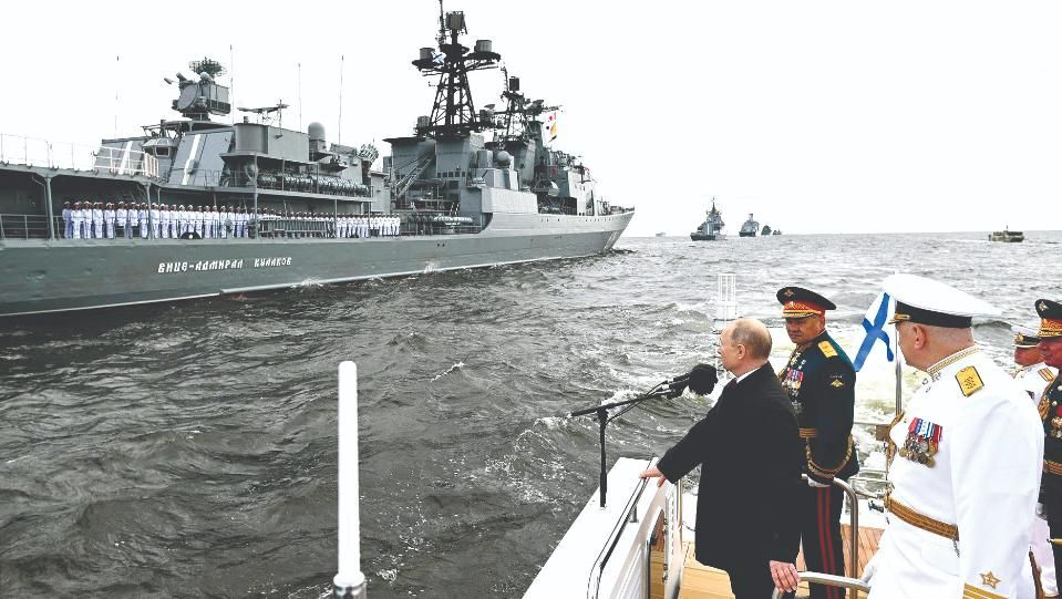 3 атомни подводници на руския ВМФ парад