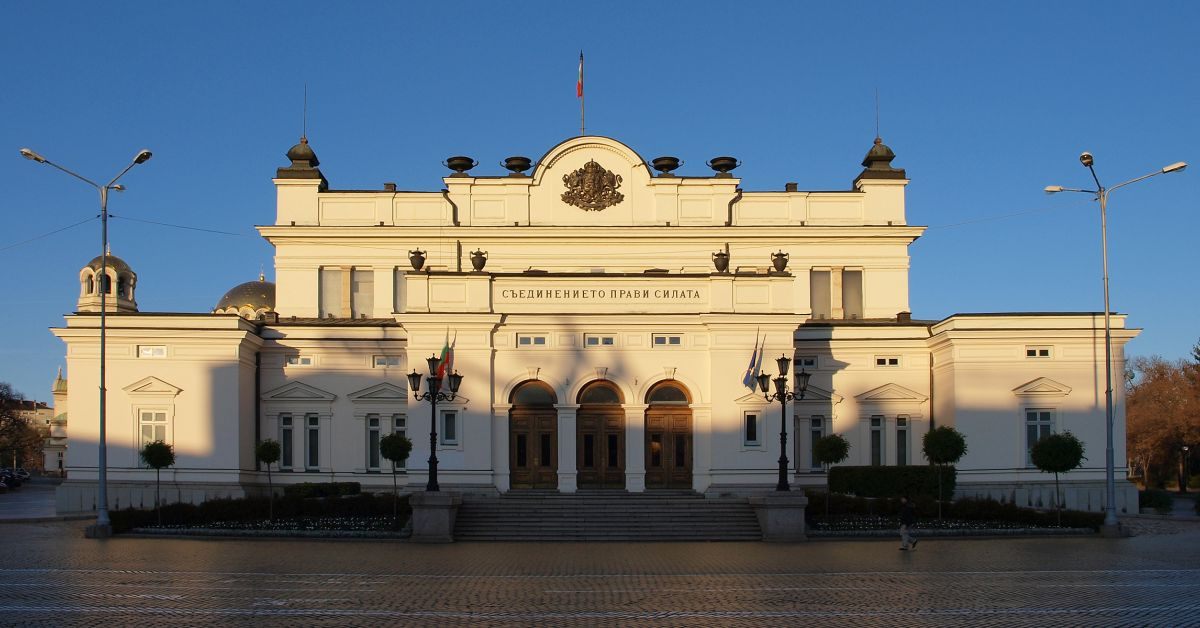 Създават парламентарна комисия за българите в чужбина