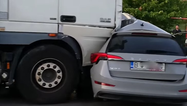 Страшна трагедия с две жени в Русе тази заран ВИДЕО