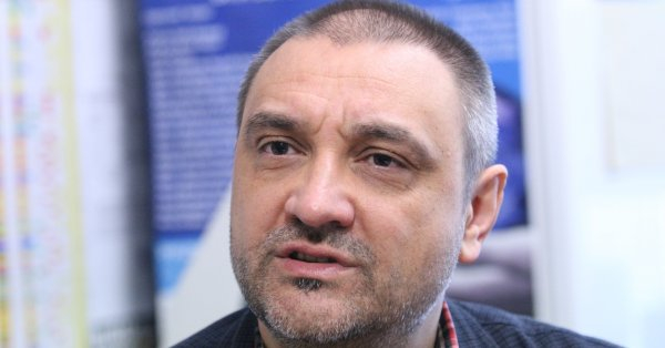 Проф. Чорбанов с шокиращи препоръки за битката с Делта мутанта