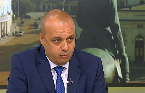 Проданов призна за изненадващ детайл в преговорите на БСП с ИТН, а премиерът на Слави...