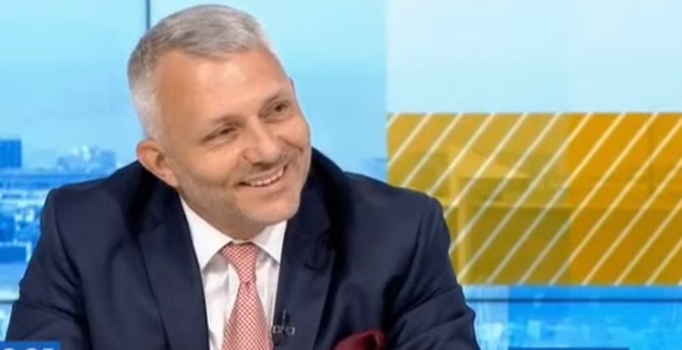 Хаджигенов не устиска и издаде кой ще е един от вицепремиерите в новия кабинет ВИДЕО