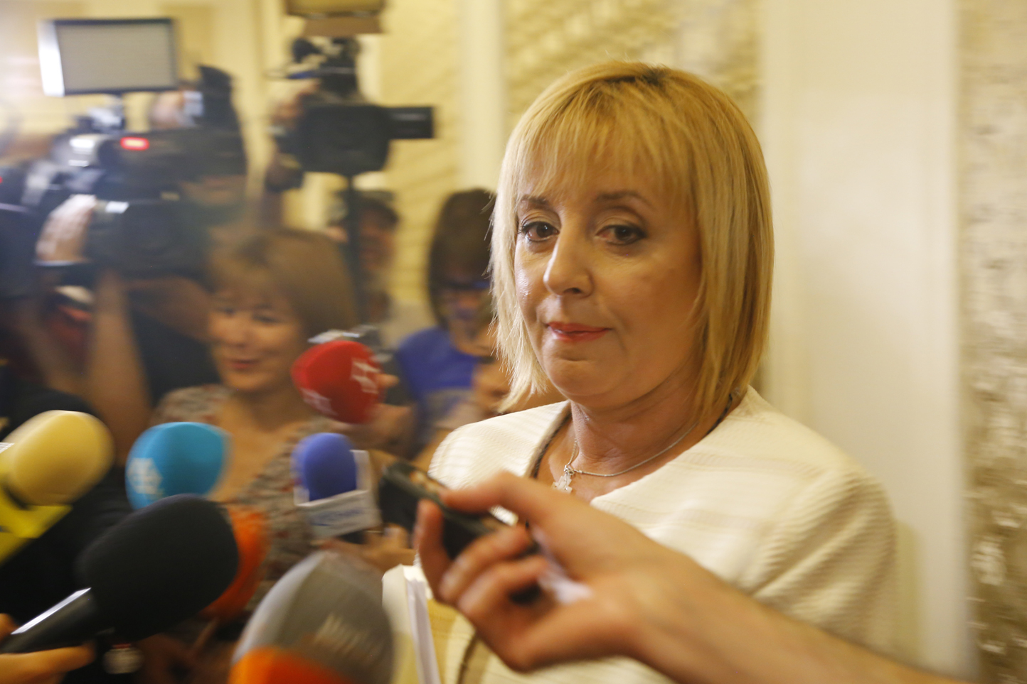 Цяла партия се отлюспи от "Изправи се.БГ! Ние идваме"