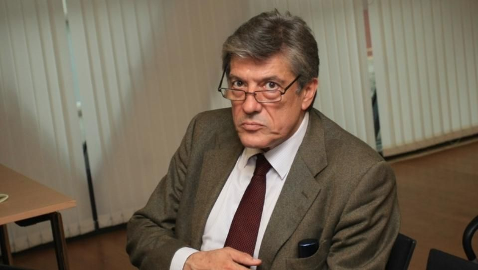 Политологът Гълъбов изненада с прогноза за новия кабинет и страховете на Радев