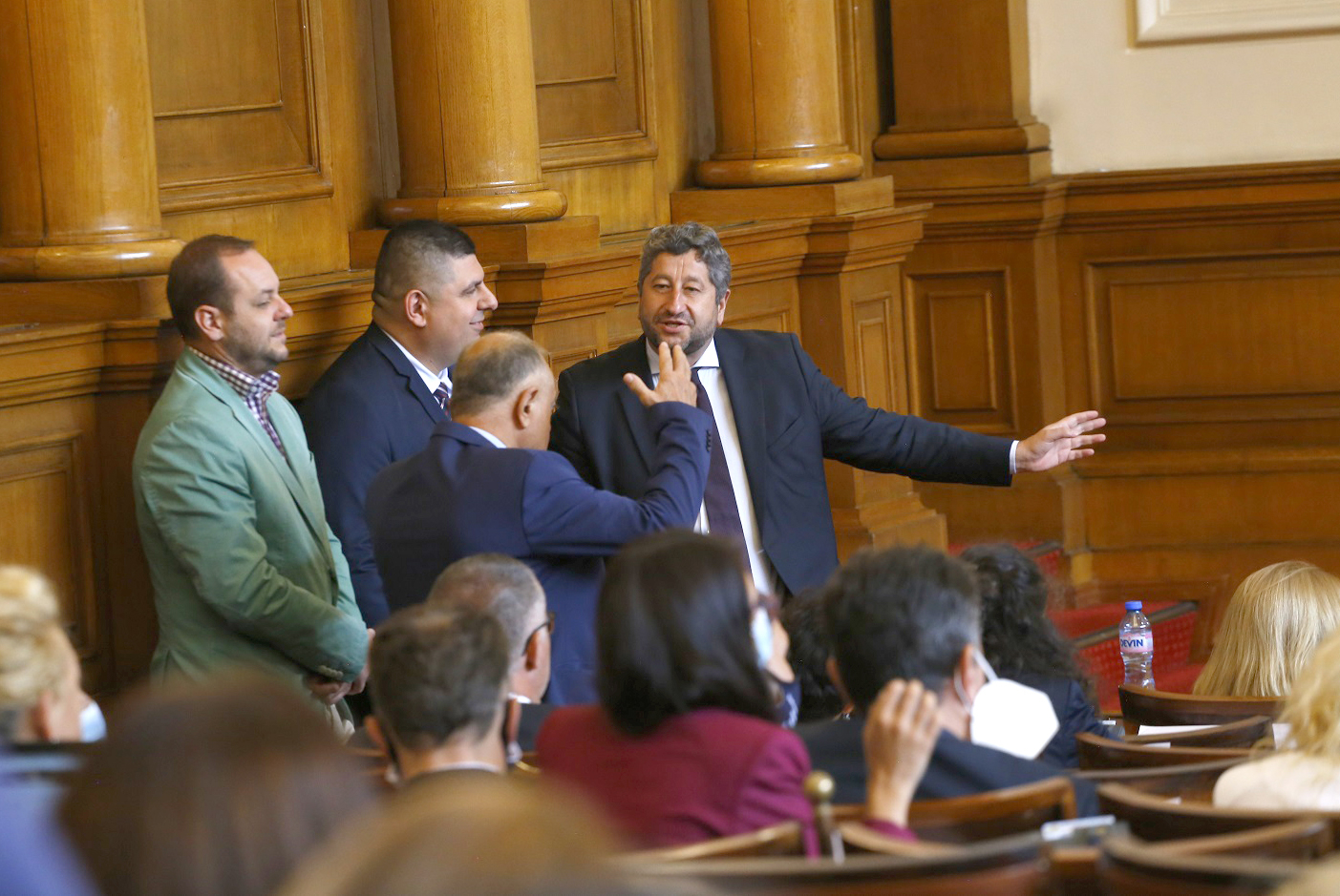 Депутатка от ДБ призна кои ще са техните министри в правителство с третия мандат