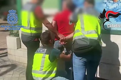 Закопчаха главния бос на италианската мафия ВИДЕО 