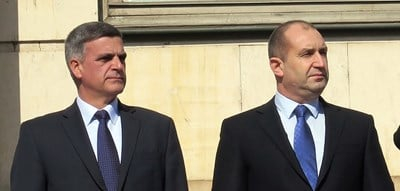 Журналист: Политическата стрелба по стълбите на парламента става се по-яростна