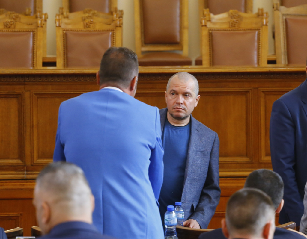 Тошко Йорданов жегна лошо ИБГНИ и ДБ с този разголен ФОТОС