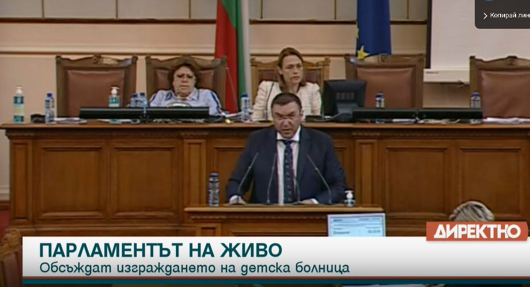 Проф. Ангелов: Зад Кацаров прозират сериозни финансови интереси