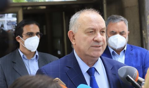 Заместник на Кацаров каза ще се затягат ли К-19 мерките 