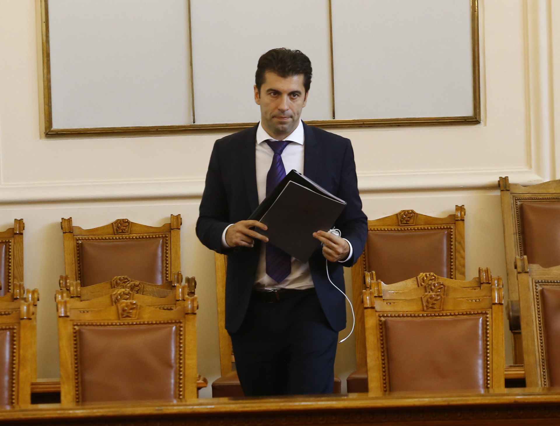 Кирил Петков не остана длъжен на Тошко
