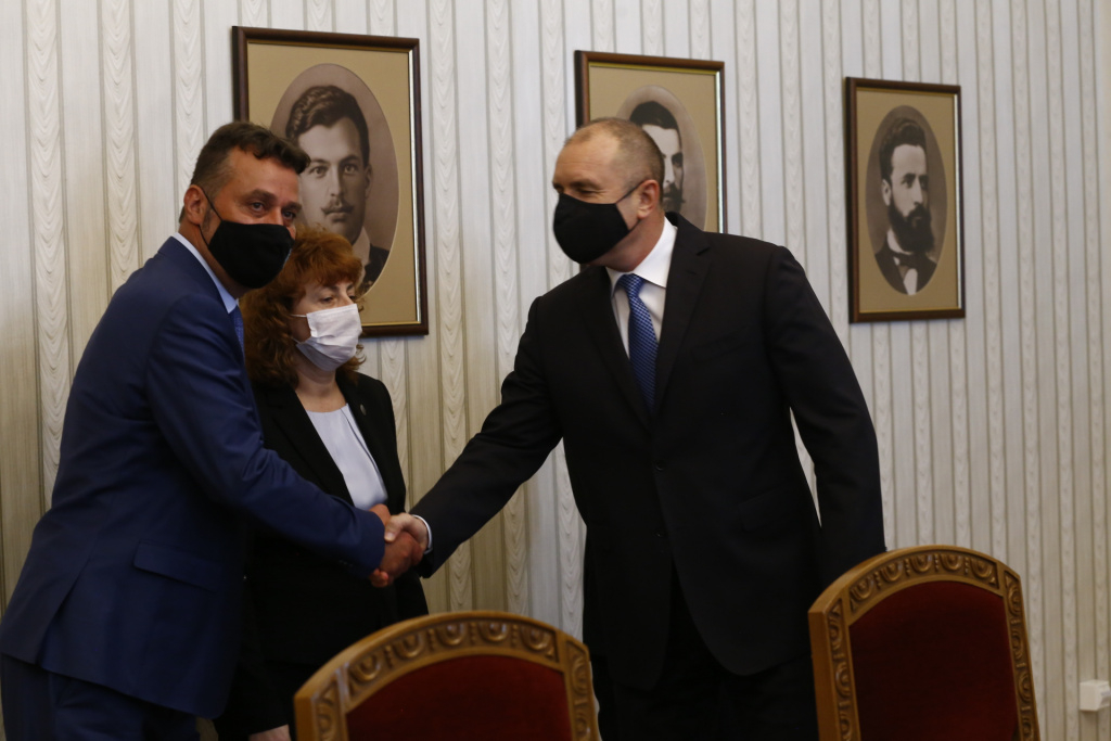 Тошко Йорданов обясни на президента защо ИТН се отказа от мандат, но Радев пак го напъна за...   ВИДЕО