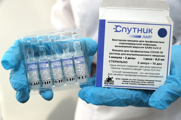 Разкриха ефективността на руската ваксина "Спутник лайт" срещу К-19