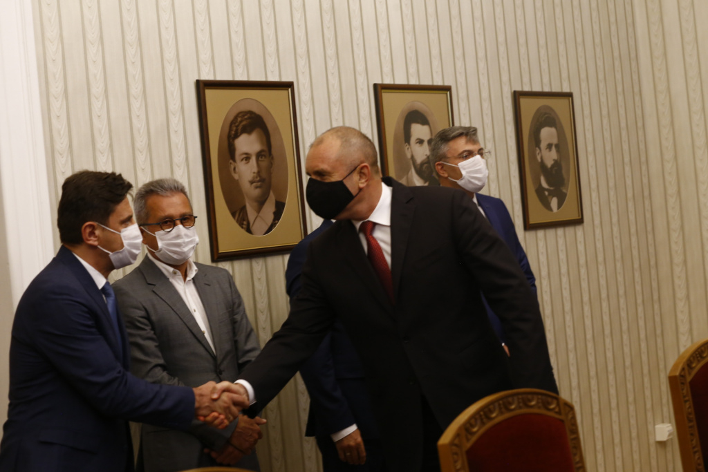 Йордан Цонев с люта закана към Румен Радев