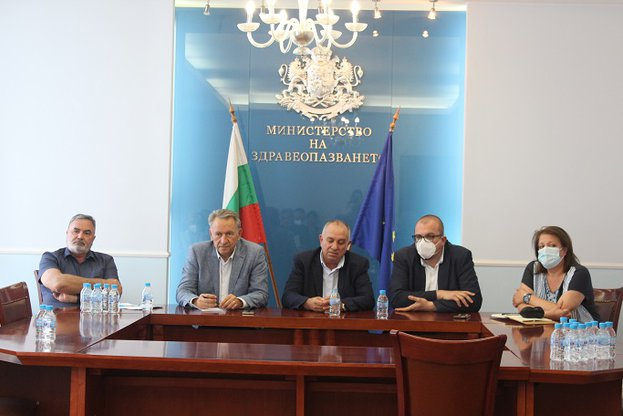 Кабинетът на Радев с важно решение за ваксините 