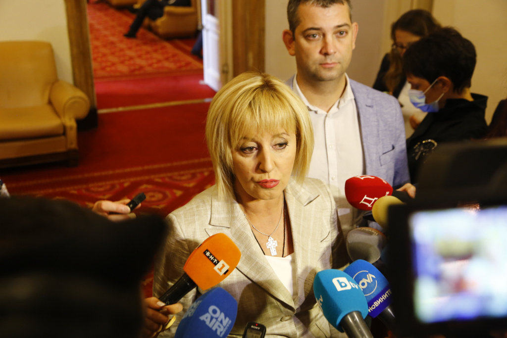 Манолова и Хаджигенов попариха БСП за третия мандат 