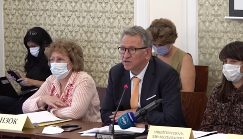 Стойчо Кацаров зажали здравеопазването